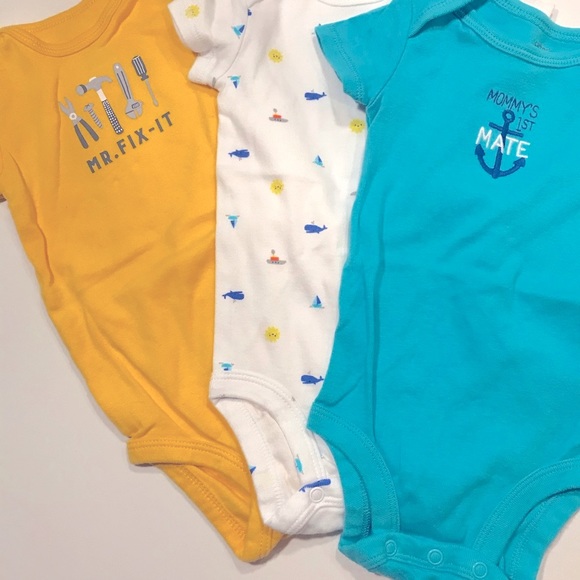 6-piece bundle 0-3 & 6 months onesies - Picture 8 of 9